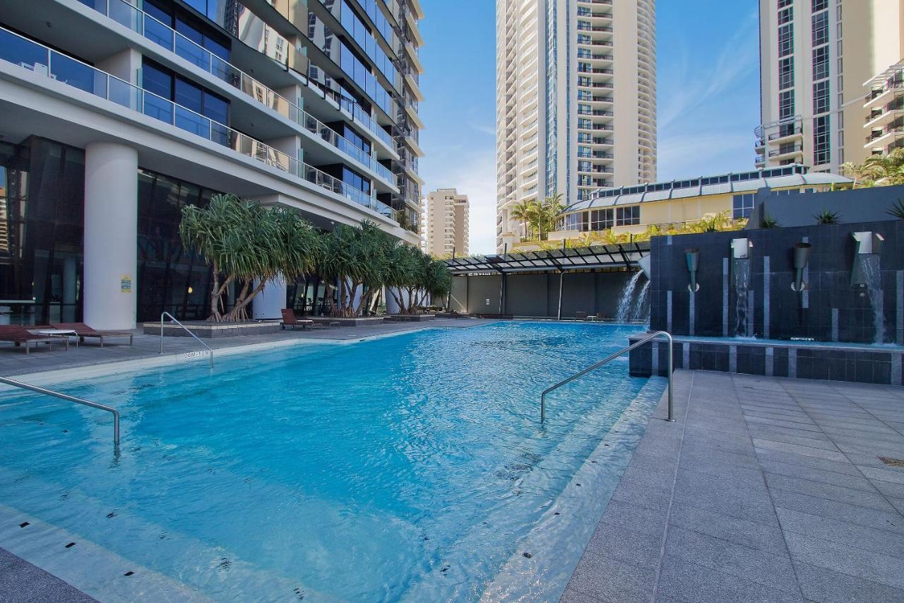 Kids Stay Free In Hinterland View 1 Bedroom Spa Apartment At Circle On Cavill - Q Stay 골드코스트 외부 사진