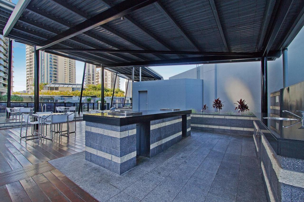 Kids Stay Free In Hinterland View 1 Bedroom Spa Apartment At Circle On Cavill - Q Stay 골드코스트 외부 사진